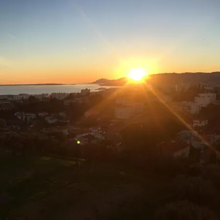 Apartment Le St Jean 48 Chemin Des Autrichiens Antibes